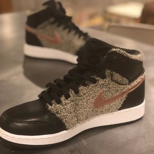 Air Jordan high tops wRose Gold Swoosh NEVER WORN